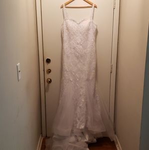 Wedding dress